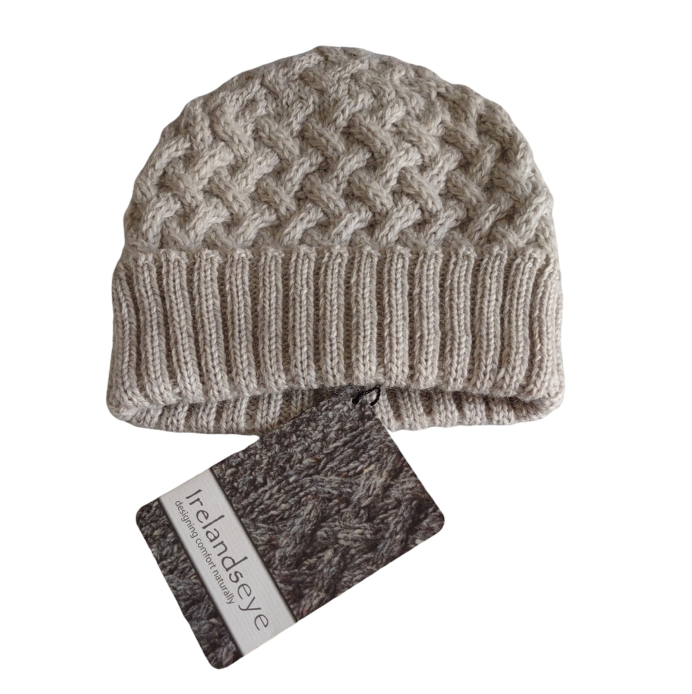 NWT Irelandseye One Size Grey Virgin Wool Knit Beanie Cap